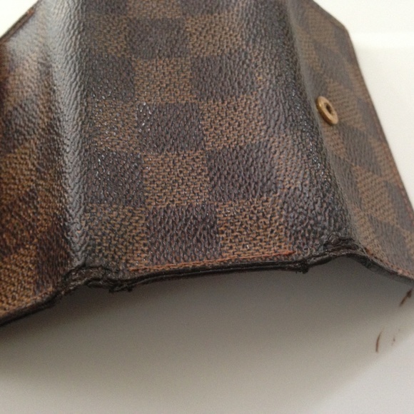 Authentic, Louis Vuitton, Damier Ebene 4-Hooks Key - Picture 7 of 7